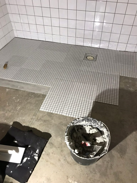 Tvättstuga olika färg på mosaik